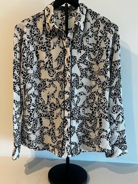 Women’s Express Blouse